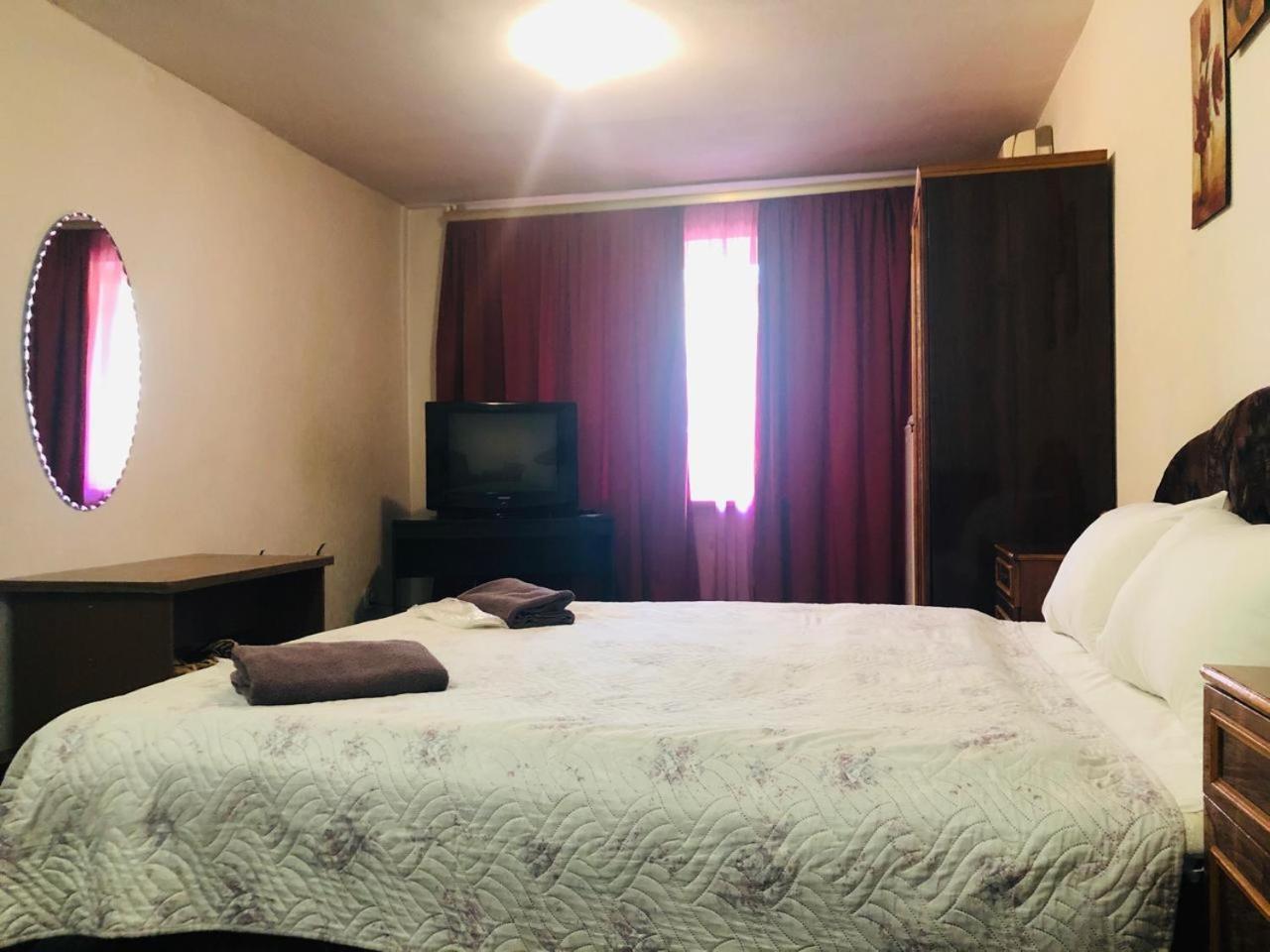 Mini Hotel Vesna ドニプロペトロウシク エクステリア 写真